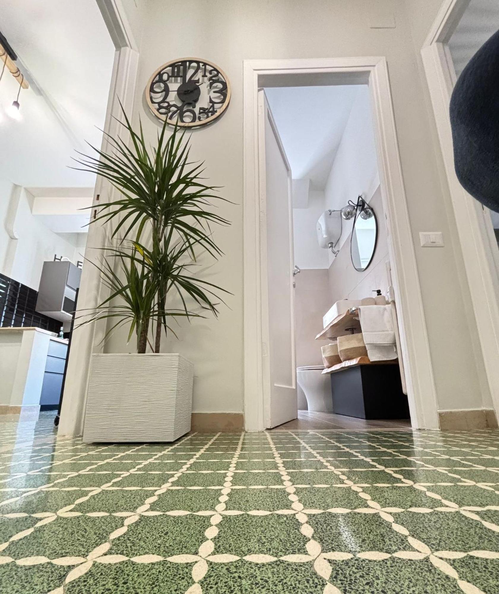 Bright Apartment Near San Pietro Рим Экстерьер фото